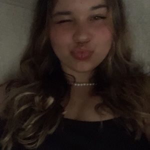 Meet your Posher, Ida